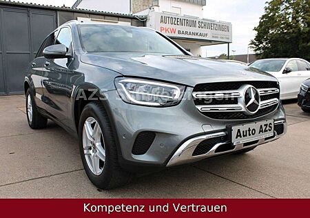 Mercedes-Benz GLC 220 d 4Matic/1.HAND/NAVI/TEMPOMAT/LEDER/PDC