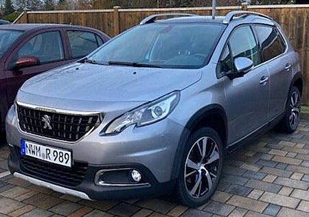Peugeot 2008 PureTech 130 GPF Black Edition