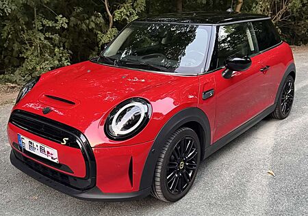 Mini Cooper SE Classic Trim