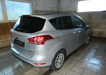 Ford B-Max 1.0 EcoBoost Titanium