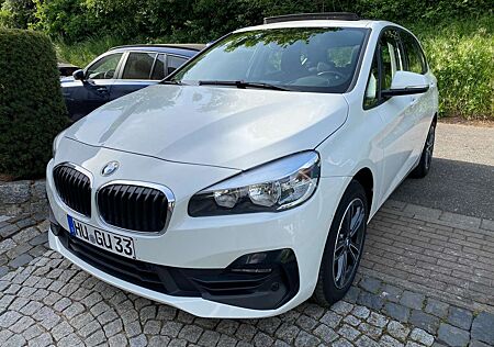 BMW 216d 216 Active Tourer PANO Sportsitze SHZ PDC Navi