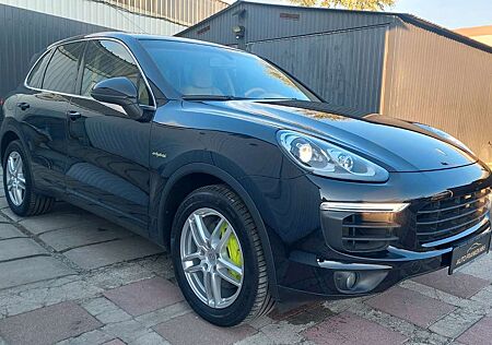 Porsche Cayenne S E-Hybrid