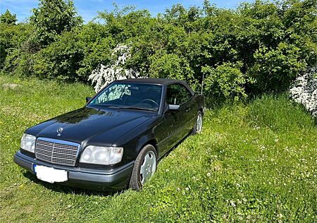 Mercedes-Benz E 220 W124