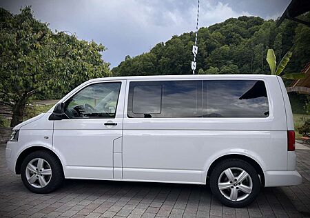 VW T5 Multivan Volkswagen Startline