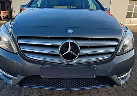 Mercedes-Benz B 250 sport tourer// Aus 1.Hand// Scheckheft