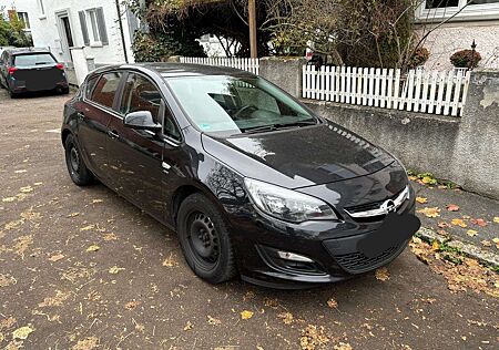 Opel Astra 1.4 Turbo Edition