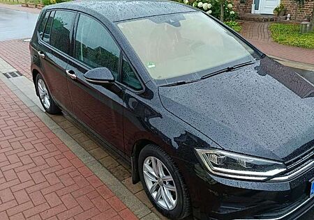 VW Golf Sportsvan Volkswagen 1.6 TDI SCR DSG Comfortline