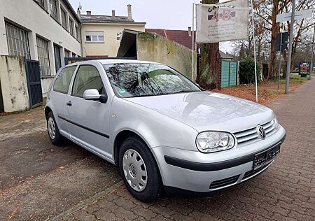 VW Golf Volkswagen standard
