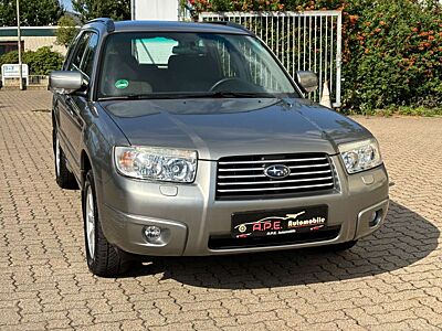 Subaru Forester 2.0X Active 4x4 Automatik Klima TÜV NEU