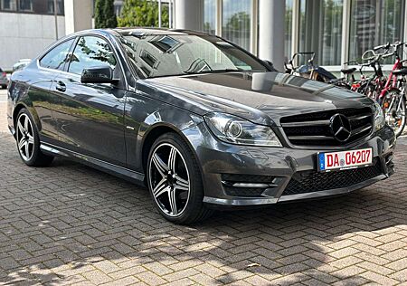 Mercedes-Benz C 220 Edition C AMG Line /Tüv-Neu/Klima.A/Pano