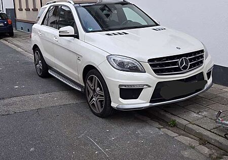 Mercedes-Benz ML 63 AMG 4Matic AMG SPEEDSHIFT 7G-TRONIC
