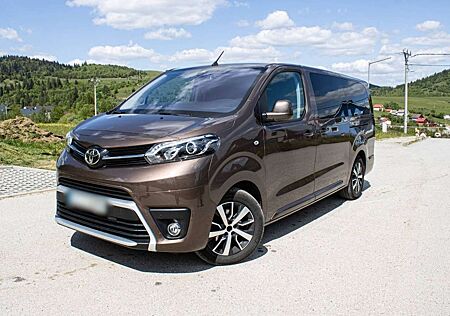 Toyota Pro Ace Proace 2.0-l-D-4D L2 (8-Si.) Verso L2 Team Deutschland