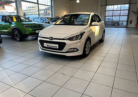 Hyundai i20 Classic 1.2 Alarm Berganfahrass. Klima el.SP Spieg