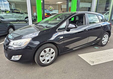 Opel Astra Edition "Ihr Skoda Vertragshändler"