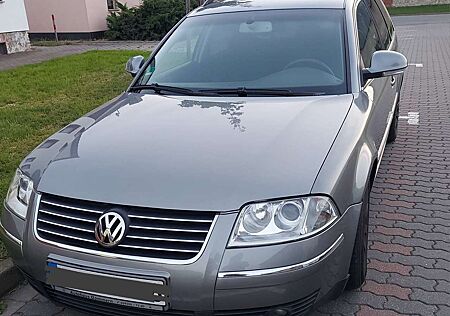 VW Passat Variant Volkswagen Passat 3BG Variant 1.9 TDI Comfortline
