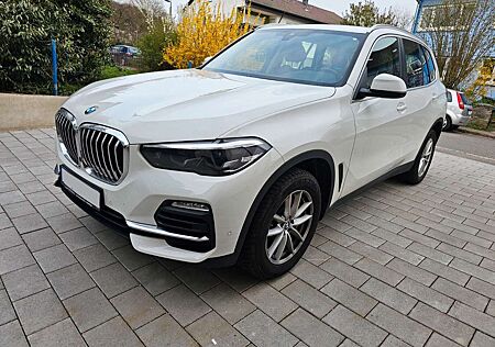 BMW X5 xDrive 25d Aut.NAVI*LEDER*SHZ*360-KAMERA*SPUR