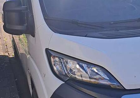 Peugeot Boxer HDi 330 L2H2 Pro