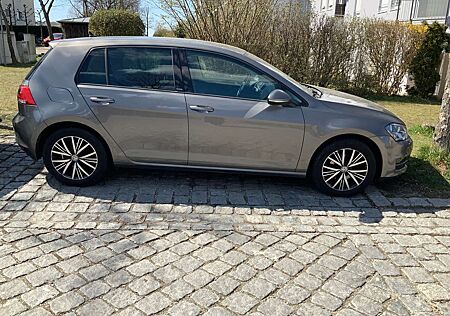 VW Golf Volkswagen +1.2+TSI+BlueMotion+Technology+Allstar