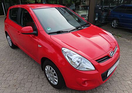 Hyundai i20 1.2 Comfort *nur 45 TKM*Scheckheft*Klima*GJ-Reifen