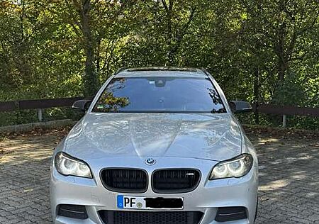 BMW 530d 530 xDrive Touring Sport-Aut.M Paket Vollaus