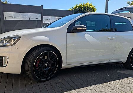 VW Golf Volkswagen 2.0 TDI DPF DSG GTD