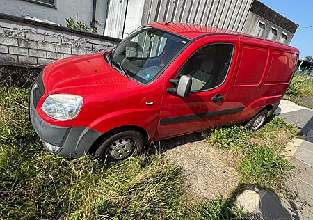 Fiat Doblo Cargo 1.4 Cargo 223.106.2 MAXI
