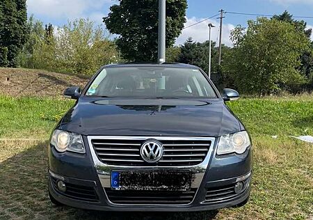 VW Passat Volkswagen Highline