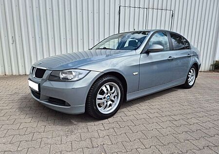 BMW 320 d Lim. E90, AUTOMATIK, SITZHEIZUNG, PDC, 2.HD