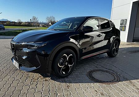 Alfa Romeo Junior 1.2 VGT Ibrida Speciale