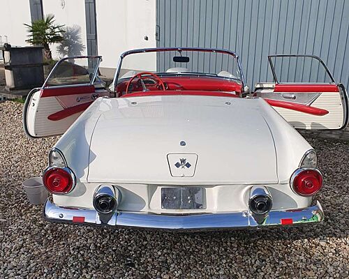 Ford Thunderbird