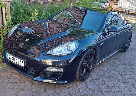 Porsche Panamera Diesel Platinum Black Edition