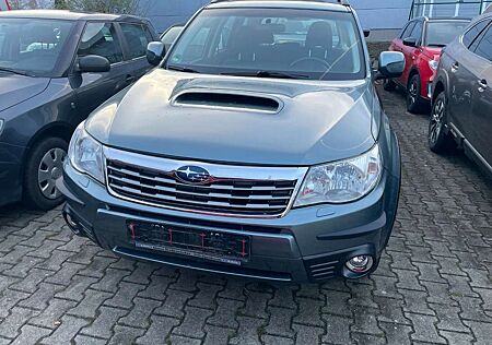 Subaru Forester Comfort*Klima *SHZ*AHK*1.Hand