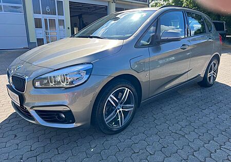 BMW 225 Baureihe 2 Active Tourer xe Sport Line Allrad
