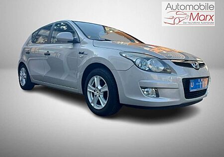 Hyundai i30 1,4 Fifa WM Edition,TÜV&Insp.NEU,8-fach-Bereift