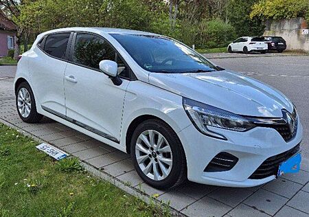 Renault Clio TCe 100 EXPERIENCE