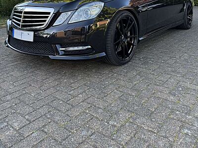 Mercedes-Benz E 500 4Matic BlueEFFICIENCY 7G-TRONIC Avantgarde
