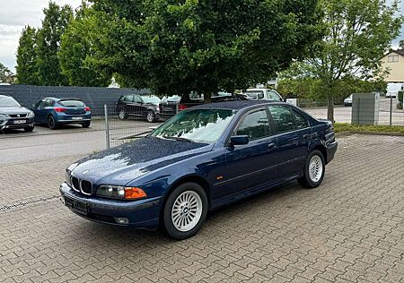 BMW 523i 523 Automatik, Sportsitze, schöner Zustand!