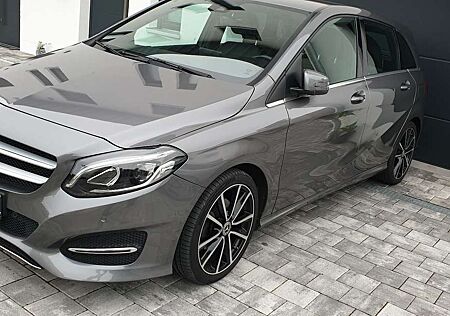 Mercedes-Benz B 220 CDI / d (246.203) Ein Jahr mercedes Garantie