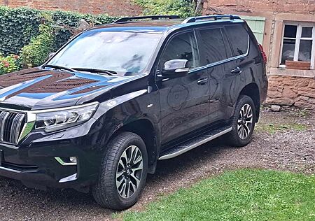 Toyota Land Cruiser D4D EXECUTIVE +Geländepaket +e.SD *59 000 KM!*