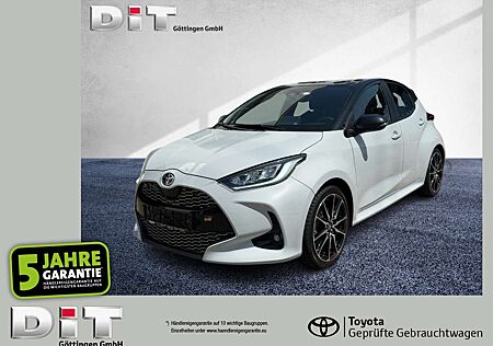 Toyota Yaris 1.5 GR Sport Matrix+ACC+Alcantara+LED+Navi
