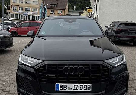 Audi Q7 55 TFSI quattro S line// Pano+Luft+B&O+Massage