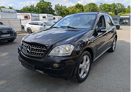 Mercedes-Benz ML 320 CDI Sport Paket*Navi*AHK*3,5T*Xenon*