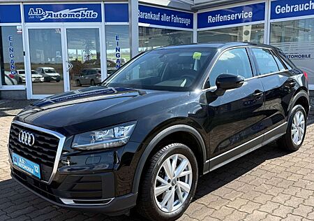 Audi Q2 basis ultra 2-Zonen Sitzheizung
