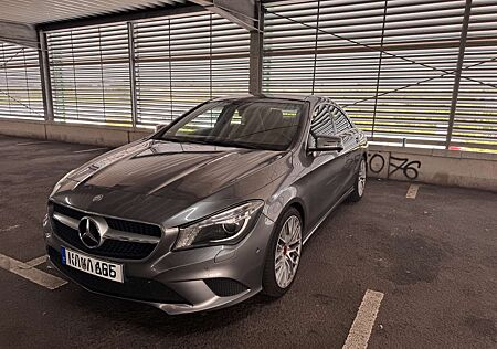 Mercedes-Benz CLA 200 | Automatik | Leder | Navi |
