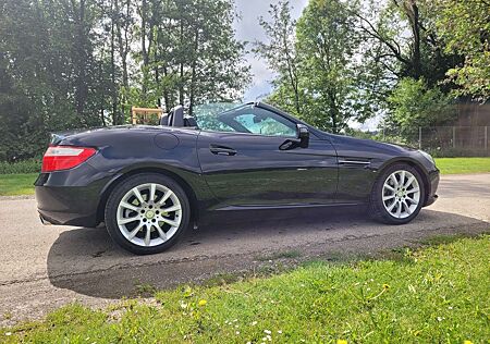 Mercedes-Benz SLK 200 7G-TRONIC