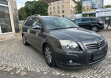 Toyota Avensis Combi Sol 1.8-l-VVT-i