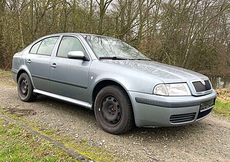 Skoda Octavia 1.6 MPI Tour Limousine Tüv=09/27! 2.Hand