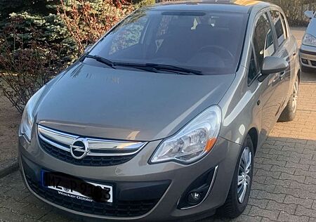 Opel Corsa 1.4 16V Satellite
