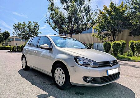 Volkswagen Golf VI Team 1.2 TSI 105 PS – 8-fach bereift (Alu Sommer), TÜV/Service Anfang 2026