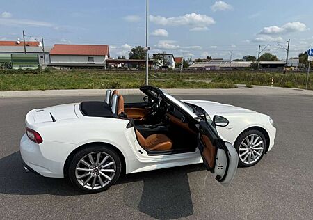 Fiat 124 Spider Lusso